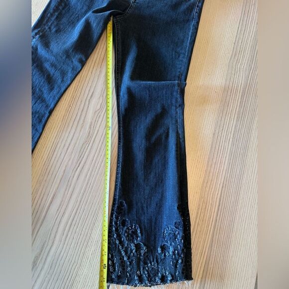 Rag & Bone 10 inch Crop Flare Black Embroidered with Raw Hem -Size 28 - Picture 3 of 10